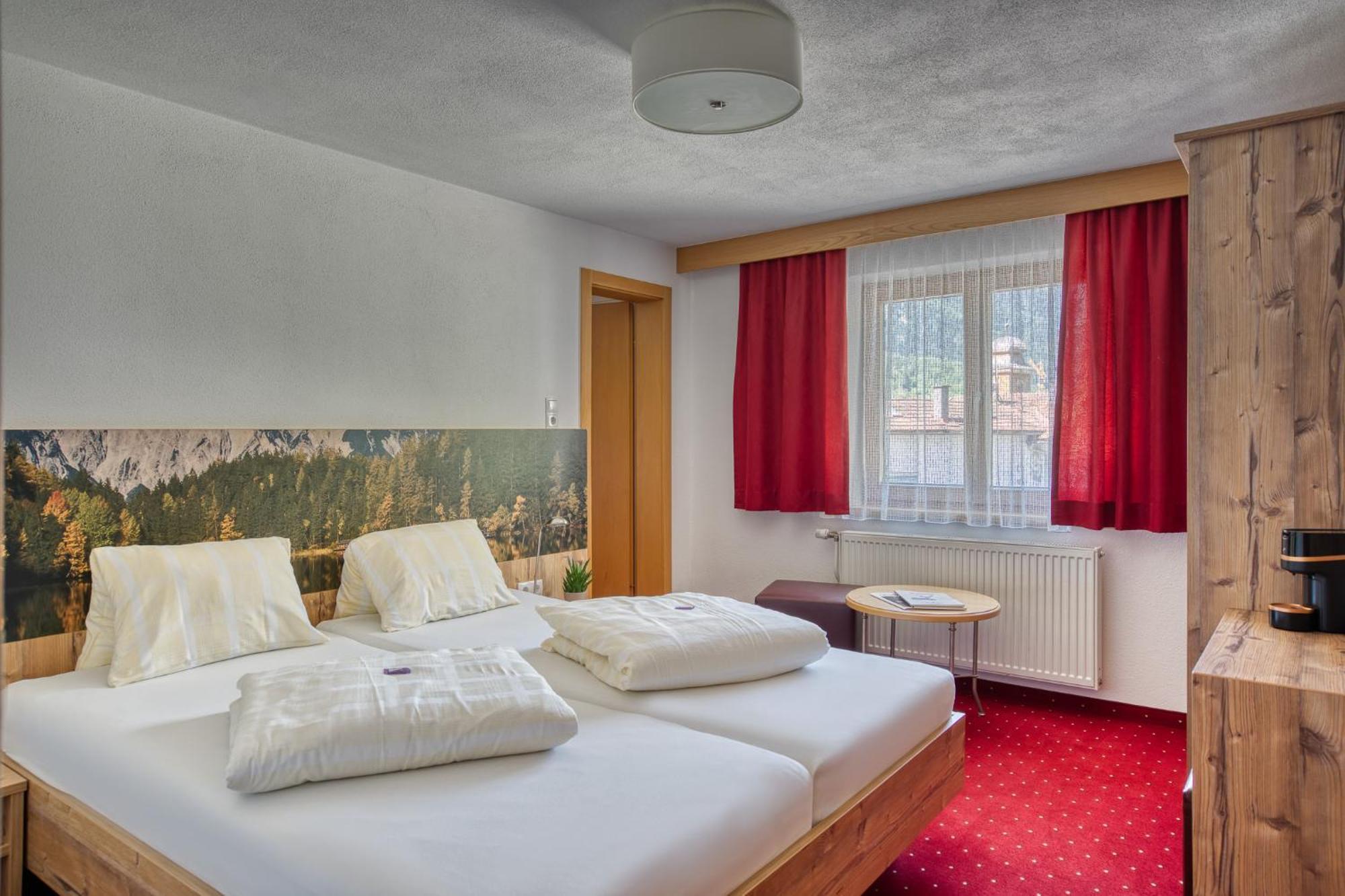 Hotel Jaegerhof Oetz Værelse billede