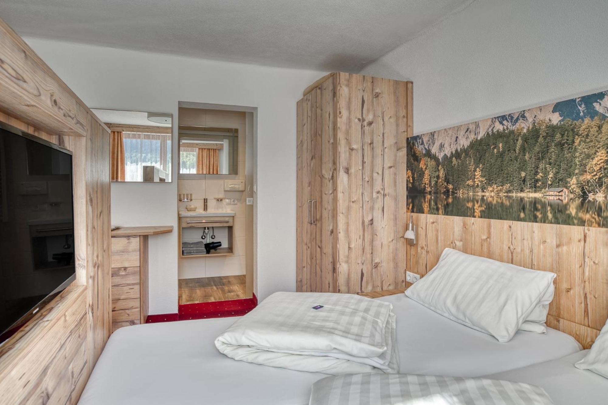 Hotel Jaegerhof Oetz Værelse billede