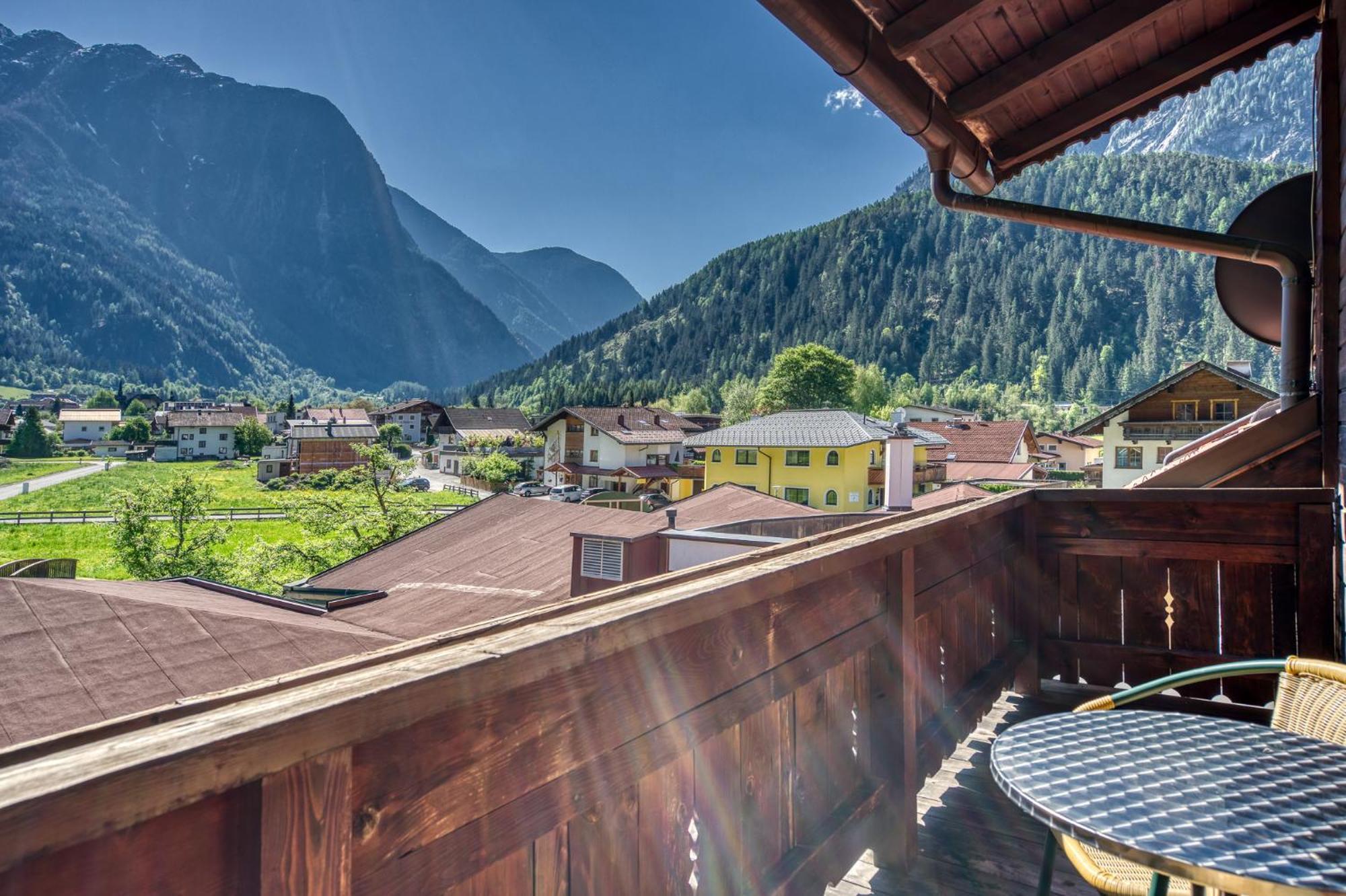 Hotel Jaegerhof Oetz Eksteriør billede
